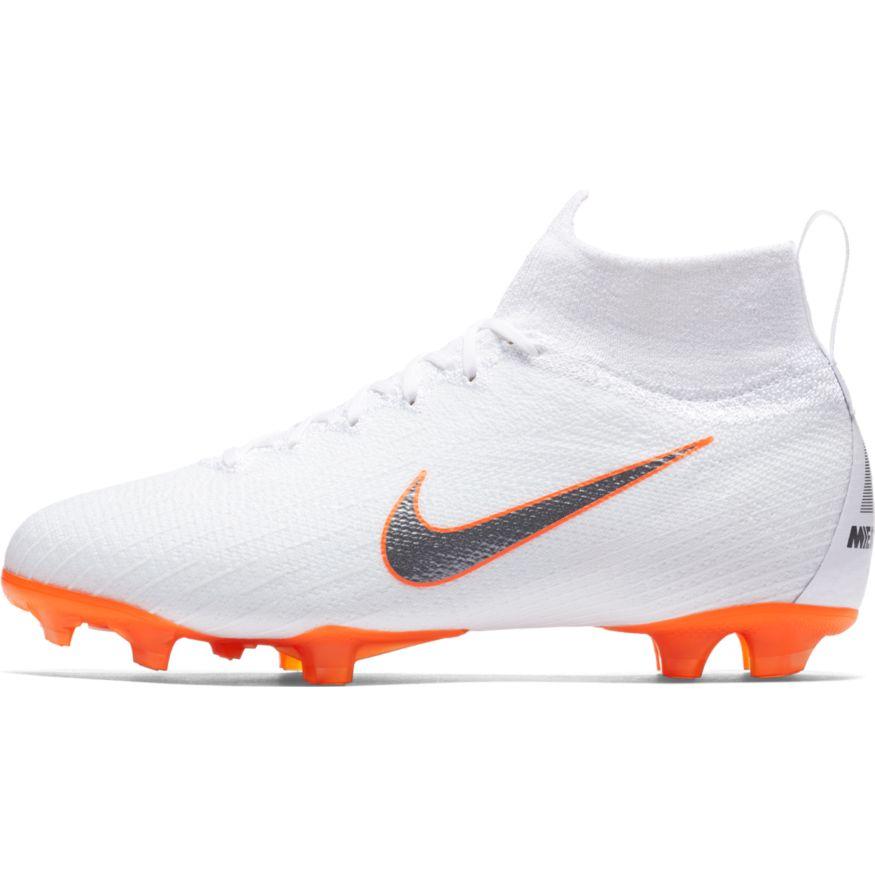 Nike Junior Superfly 6 Elite FG Football Boots. Amazon.com