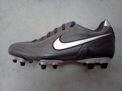 nike womens tiempo