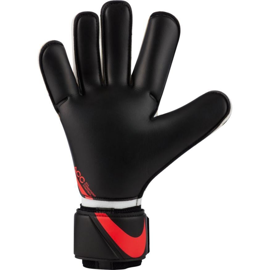 Nike Goalkeeper Vapor Grip3 Soccer Gloves.